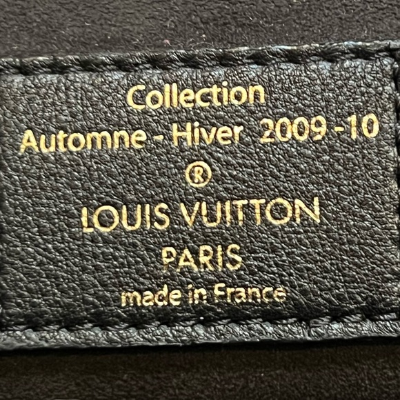 Louis Vuitton Alma Monogram Eclipse -- Black Sequin Monogram Print - Picture 7 of 16